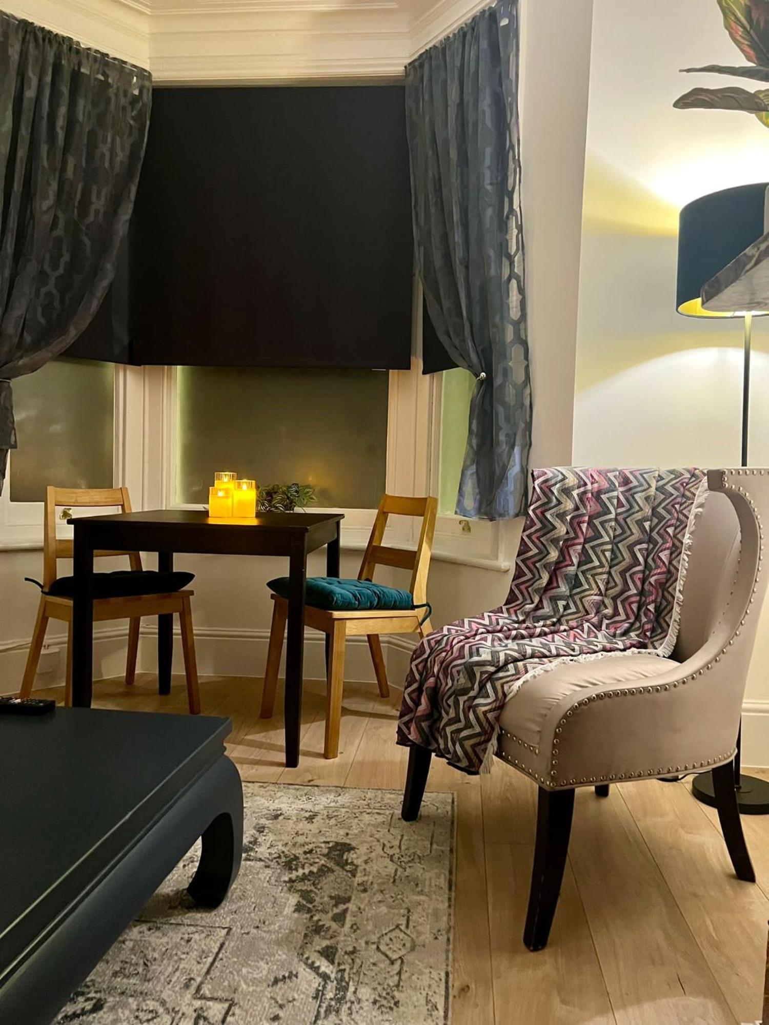 Cambridge Heritage Apartments Ngoại thất bức ảnh